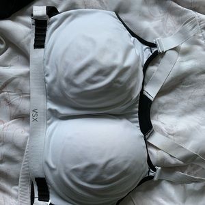 Victoria’s Secret VSX SPORT BRA